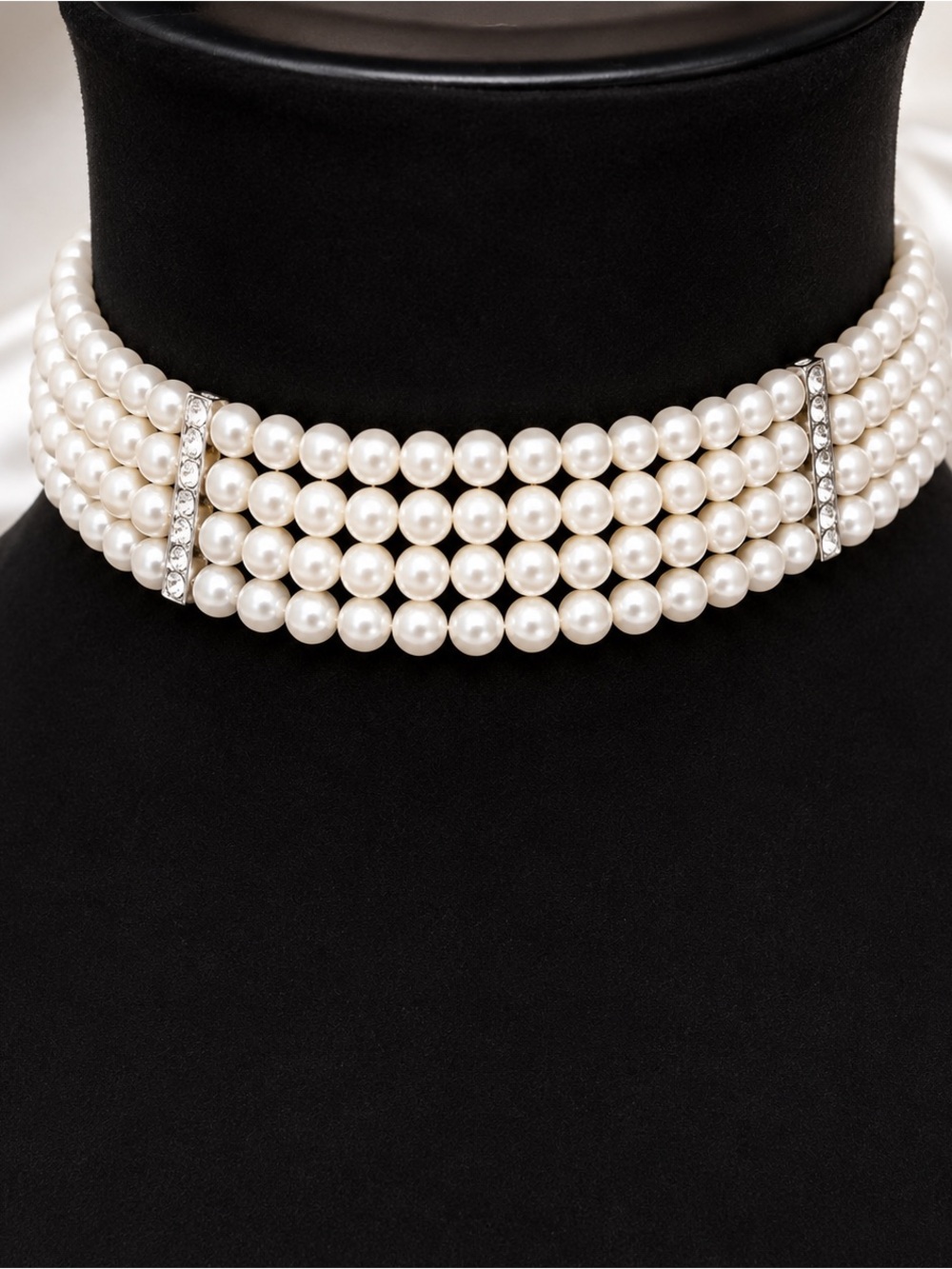 Vintage 1980s Imitation Pearl Choker Necklace